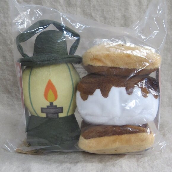 NEW FabFitFun Lantern & S'more Plush Duo - S/M Dog Toys - Campout - Picture 1 of 8